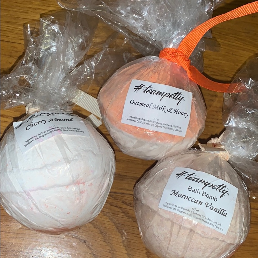 3 Bath Bombs